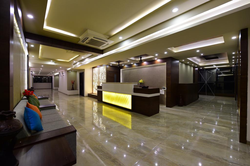 Hotel Opulence Nadiād Εξωτερικό φωτογραφία